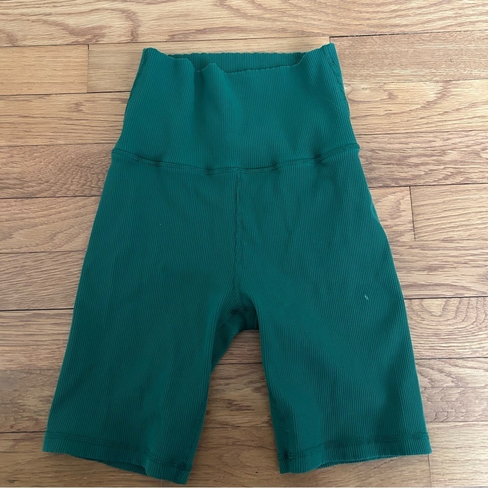Aerie Green Ribbed Biker Athletic Gym Workout Shorts Women’s Size XS